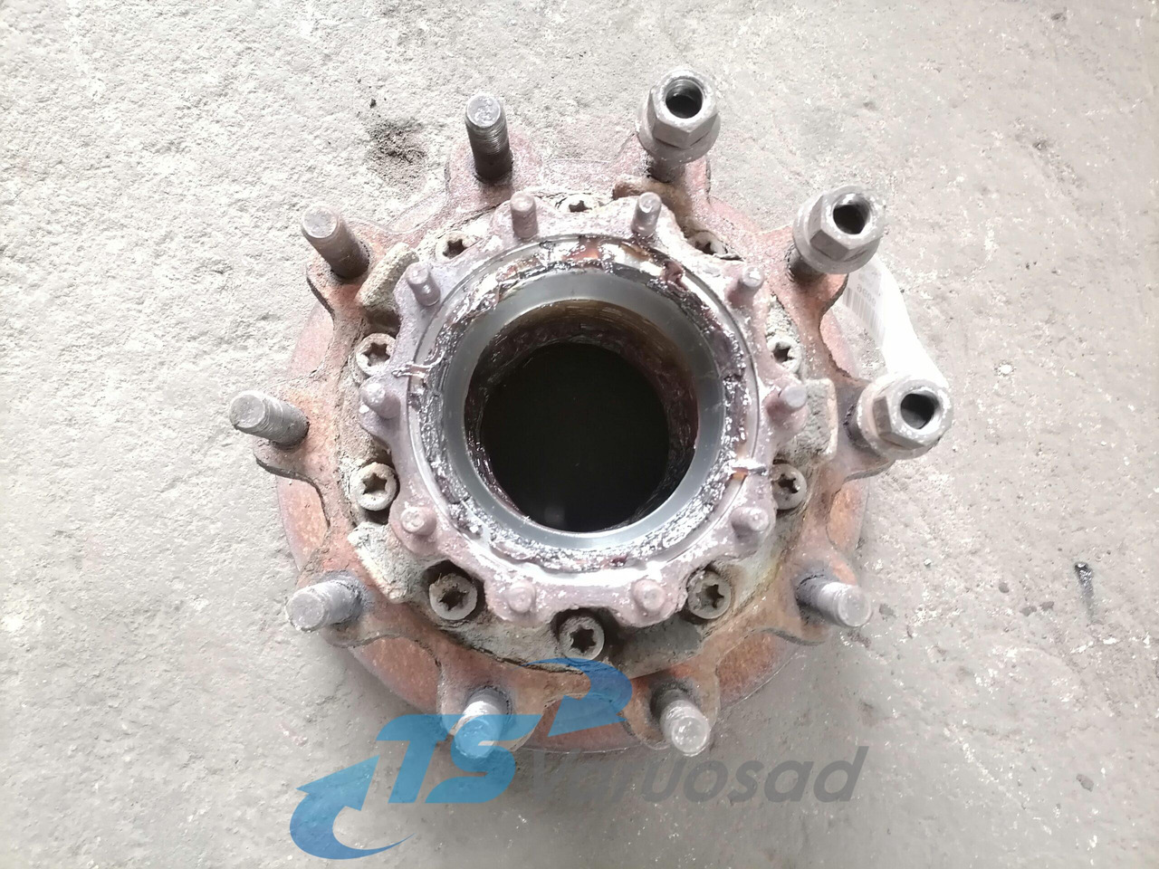 Scania Wheel hub 2290542 - Rumba - Kravas automašīna: foto 2 Scania Wheel hub 2290542 - Rumba - Kravas automašīna: foto 2