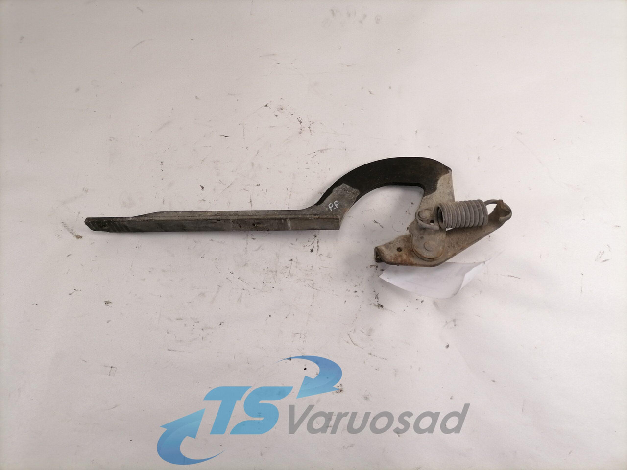 Scania lower grille carrier hinge 1381480 - Radiatora reste - Kravas automašīna: foto 1 Scania lower grille carrier hinge 1381480 - Radiatora reste - Kravas automašīna: foto 1