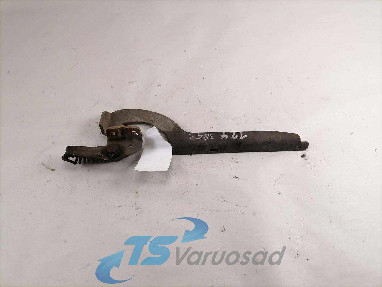 Scania lower grille carrier hinge 1381480 - Radiatora reste - Kravas automašīna: foto 1 Scania lower grille carrier hinge 1381480 - Radiatora reste - Kravas automašīna: foto 1