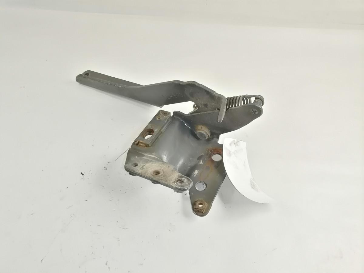 Scania lower grille carrier hinge 1785546 - Radiatora reste - Kravas automašīna: foto 2 Scania lower grille carrier hinge 1785546 - Radiatora reste - Kravas automašīna: foto 2