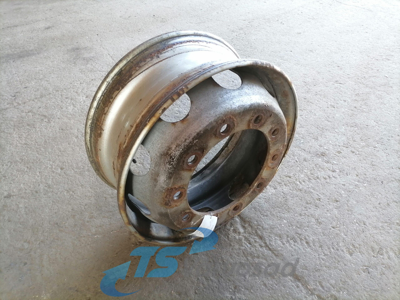 Universaalne Velg 22.5x8.25 225x825 - Riepas un diski - Kravas automašīna: foto 1 Universaalne Velg 22.5x8.25 225x825 - Riepas un diski - Kravas automašīna: foto 1