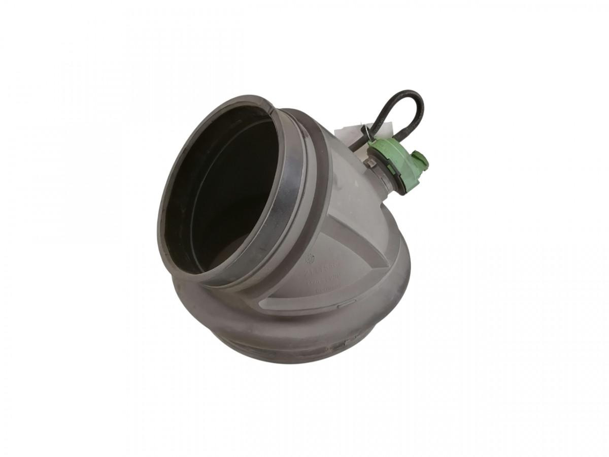 Volvo Air intake 21115482 - Gaisa ieplūdes sistēma - Kravas automašīna: foto 1 Volvo Air intake 21115482 - Gaisa ieplūdes sistēma - Kravas automašīna: foto 1