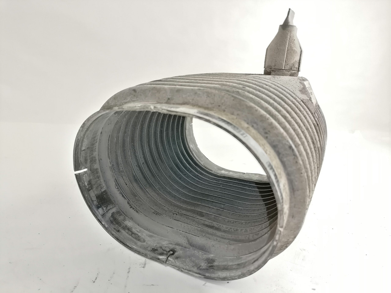 Volvo Air intake 8149768 - Gaisa ieplūdes sistēma - Kravas automašīna: foto 4 Volvo Air intake 8149768 - Gaisa ieplūdes sistēma - Kravas automašīna: foto 4