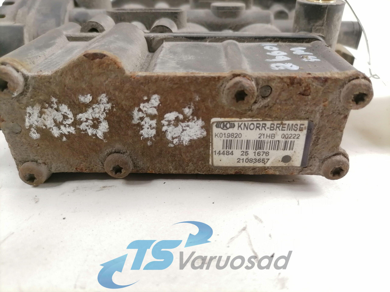 Volvo Air suspension control valve, ECAS 21083657 - Bremžu vārsts - Kravas automašīna: foto 4 Volvo Air suspension control valve, ECAS 21083657 - Bremžu vārsts - Kravas automašīna: foto 4