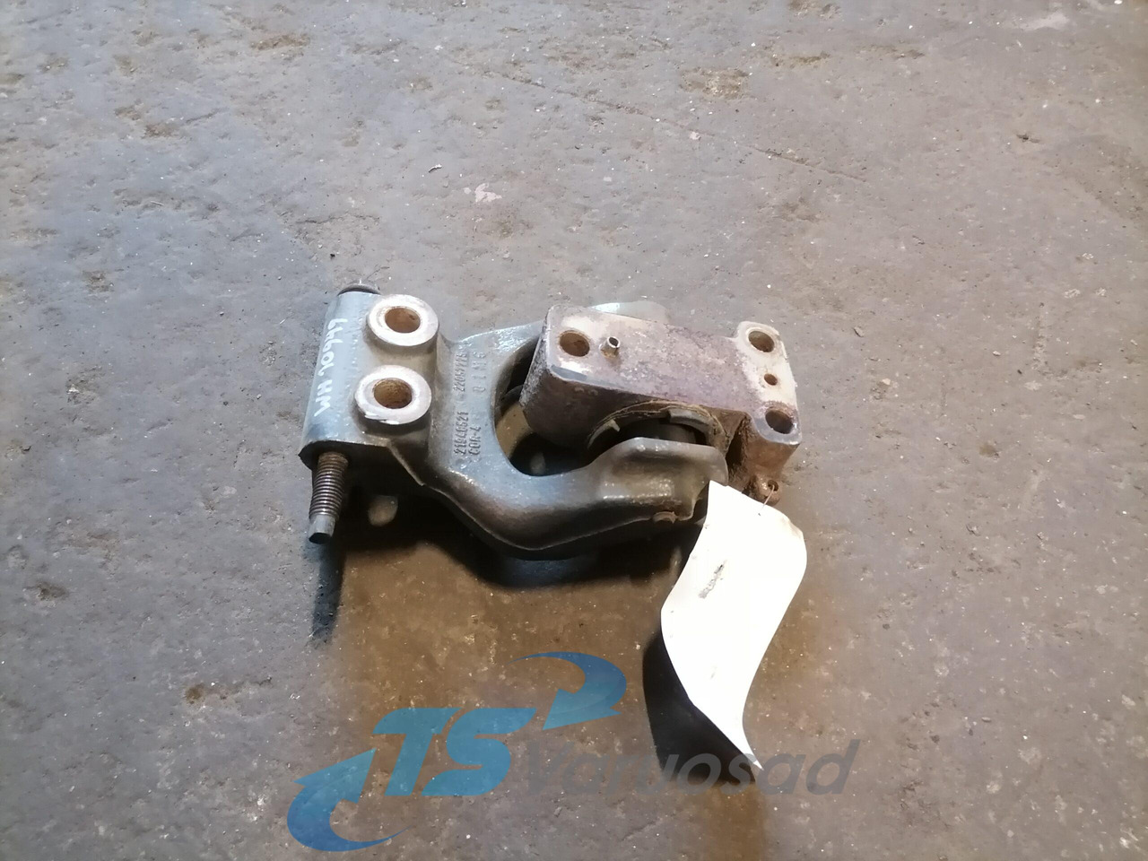 Volvo Akukasti kandur 21948521 - Akumulators - Kravas automašīna: foto 2 Volvo Akukasti kandur 21948521 - Akumulators - Kravas automašīna: foto 2