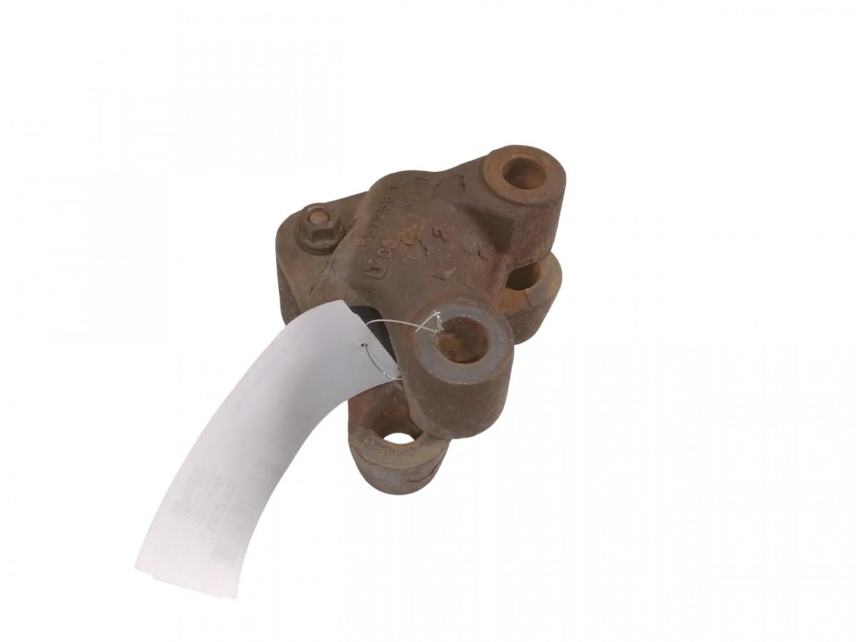 Volvo Anti-roll bar bracket 557258 - Stabilizators - Kravas automašīna: foto 1 Volvo Anti-roll bar bracket 557258 - Stabilizators - Kravas automašīna: foto 1