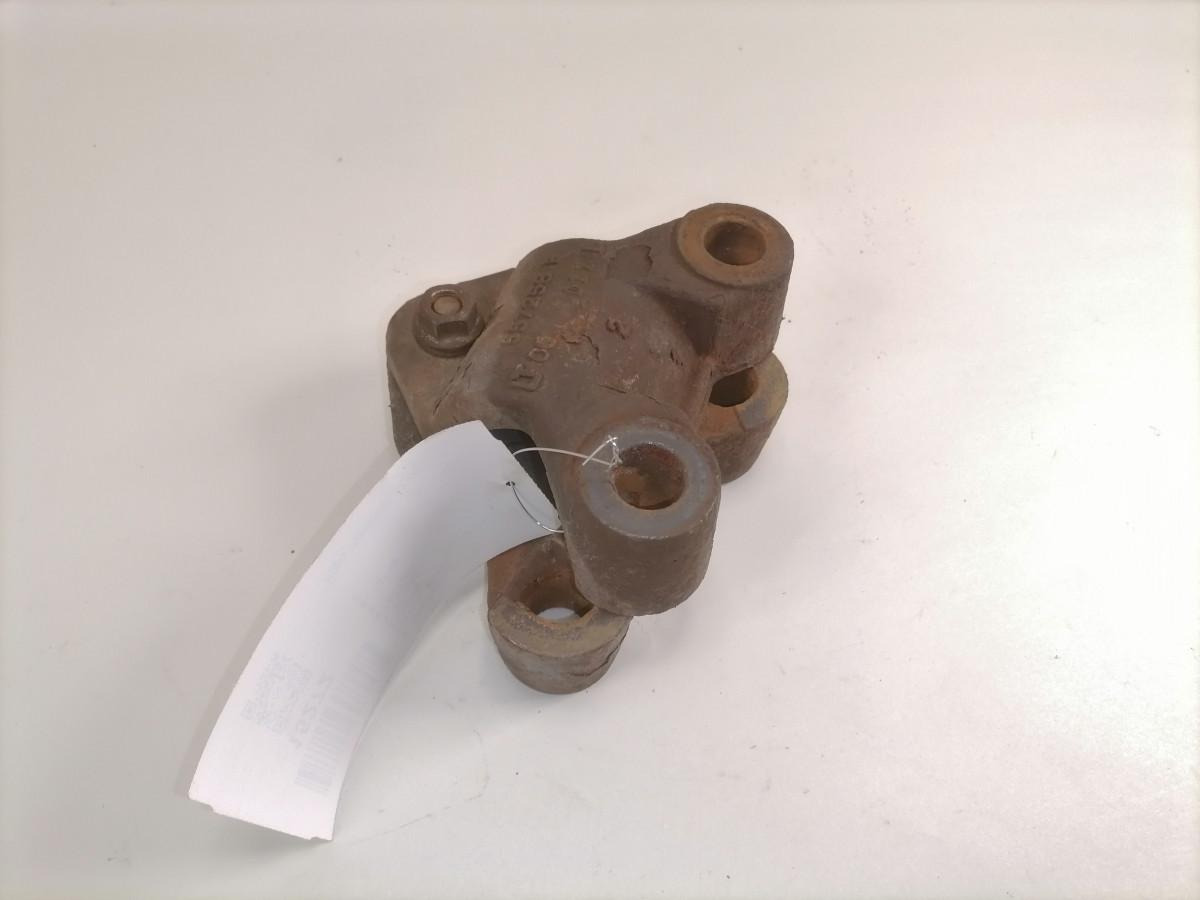 Volvo Anti-roll bar bracket 557258 - Stabilizators - Kravas automašīna: foto 2 Volvo Anti-roll bar bracket 557258 - Stabilizators - Kravas automašīna: foto 2