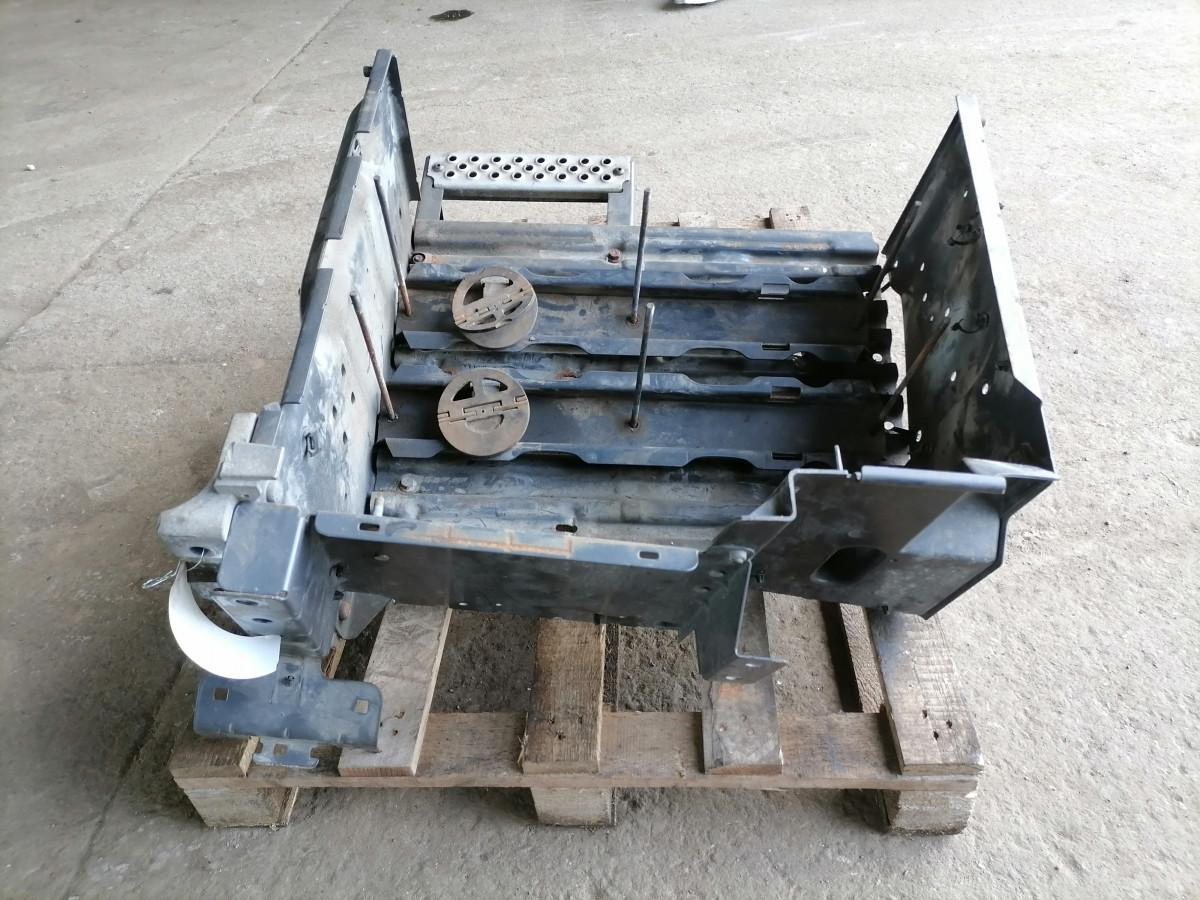 Volvo Battery box 22095787 - Akumulators - Kravas automašīna: foto 4 Volvo Battery box 22095787 - Akumulators - Kravas automašīna: foto 4