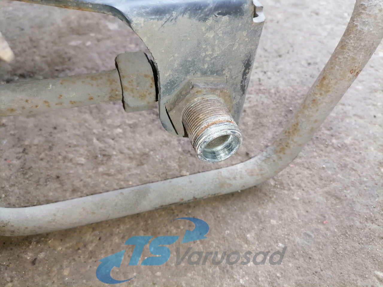 Volvo Battery box 82242391 - Akumulators - Kravas automašīna: foto 4 Volvo Battery box 82242391 - Akumulators - Kravas automašīna: foto 4