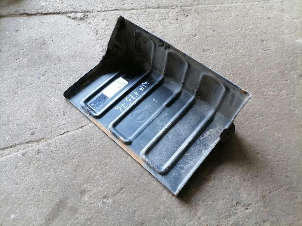 Volvo Battery cover 20947987 - Akumulators - Kravas automašīna: foto 4 Volvo Battery cover 20947987 - Akumulators - Kravas automašīna: foto 4