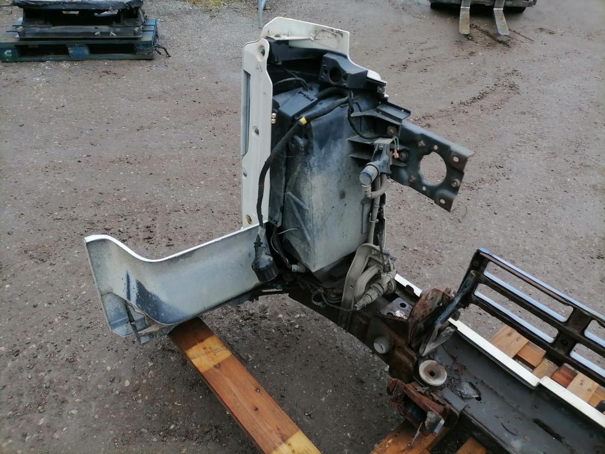 Volvo Bumper 20467442 - Buferis - Kravas automašīna: foto 3 Volvo Bumper 20467442 - Buferis - Kravas automašīna: foto 3