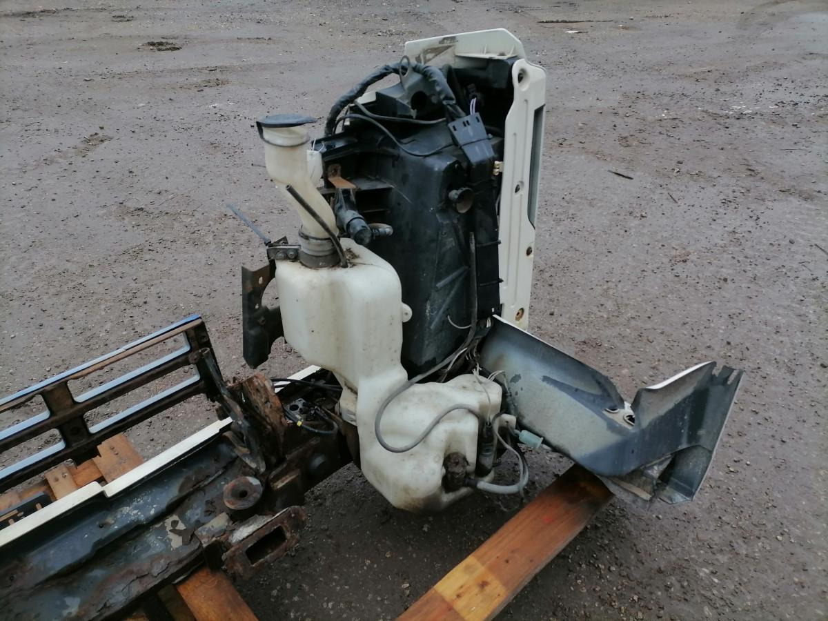 Volvo Bumper 20467442 - Buferis - Kravas automašīna: foto 4 Volvo Bumper 20467442 - Buferis - Kravas automašīna: foto 4