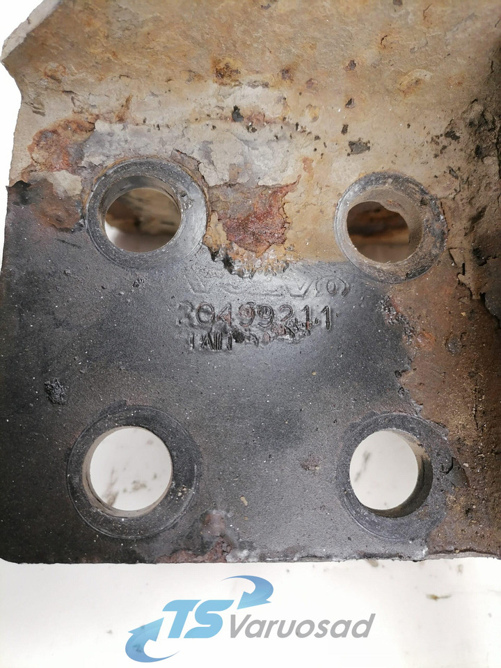 Volvo Bumper bracket 20499241 - Buferis - Kravas automašīna: foto 3 Volvo Bumper bracket 20499241 - Buferis - Kravas automašīna: foto 3