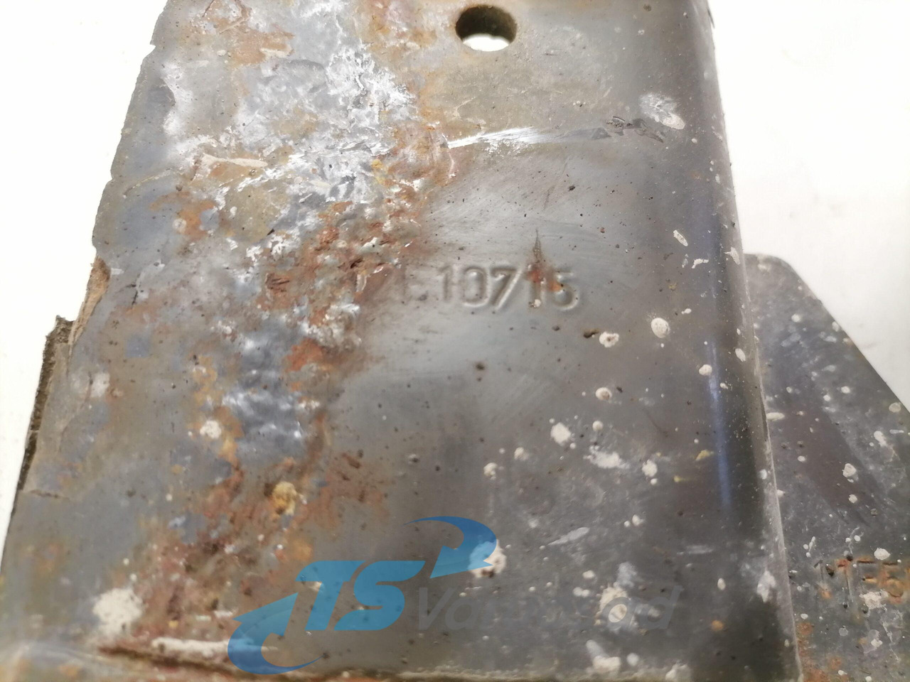 Volvo Bumper bracket 82943981 - Buferis - Kravas automašīna: foto 3 Volvo Bumper bracket 82943981 - Buferis - Kravas automašīna: foto 3