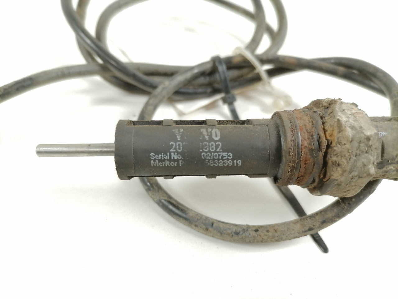 Volvo Cable, brake pad 20 882 - Bremžu daļas - Kravas automašīna: foto 2 Volvo Cable, brake pad 20 882 - Bremžu daļas - Kravas automašīna: foto 2