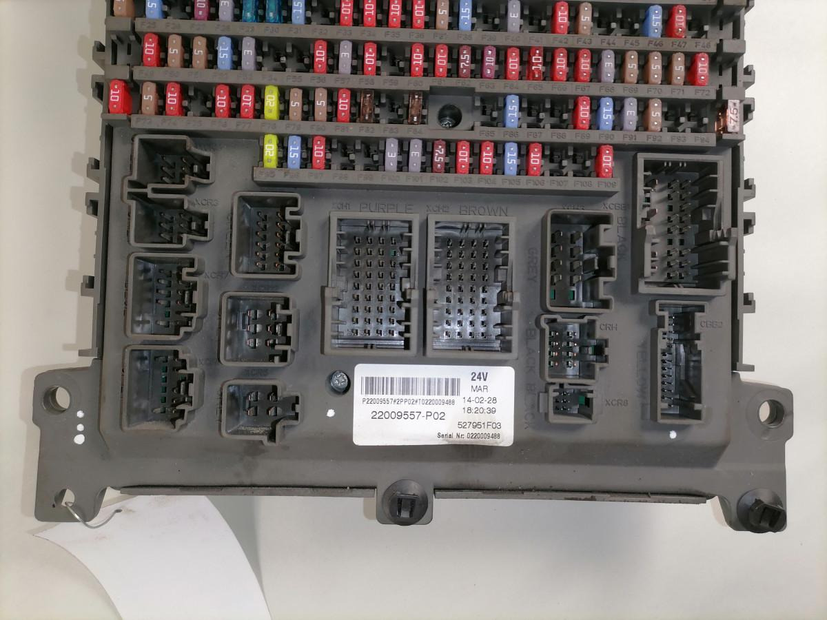 Volvo Central electric unit 22009557 - Drošinātājs - Kravas automašīna: foto 5 Volvo Central electric unit 22009557 - Drošinātājs - Kravas automašīna: foto 5