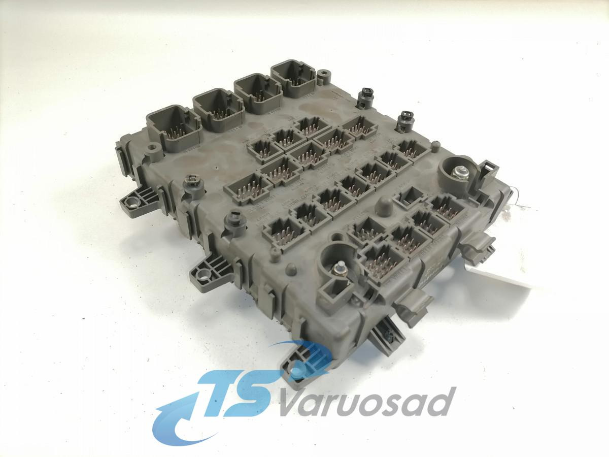 Volvo Central electric unit 5010590677 - Drošinātājs - Kravas automašīna: foto 4 Volvo Central electric unit 5010590677 - Drošinātājs - Kravas automašīna: foto 4