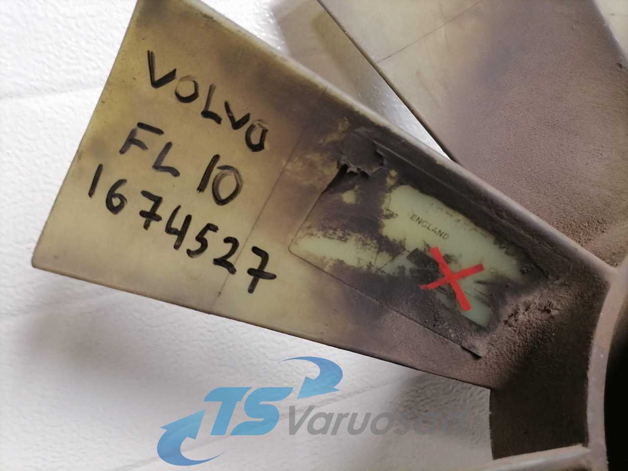 Volvo Cooling fan 1674527 - Ventilators - Kravas automašīna: foto 3 Volvo Cooling fan 1674527 - Ventilators - Kravas automašīna: foto 3