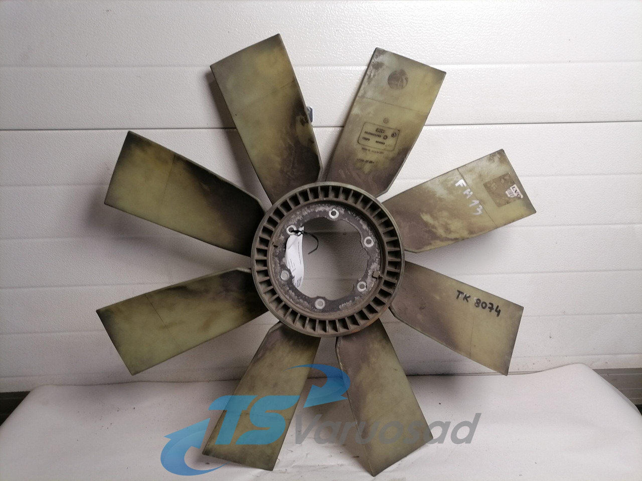 Volvo Cooling fan 1674865 - Ventilators - Kravas automašīna: foto 2 Volvo Cooling fan 1674865 - Ventilators - Kravas automašīna: foto 2