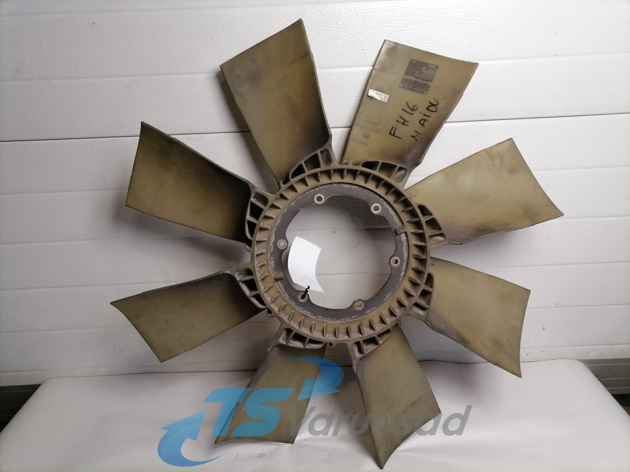 Volvo Cooling fan 20805997 - Ventilators - Kravas automašīna: foto 2 Volvo Cooling fan 20805997 - Ventilators - Kravas automašīna: foto 2