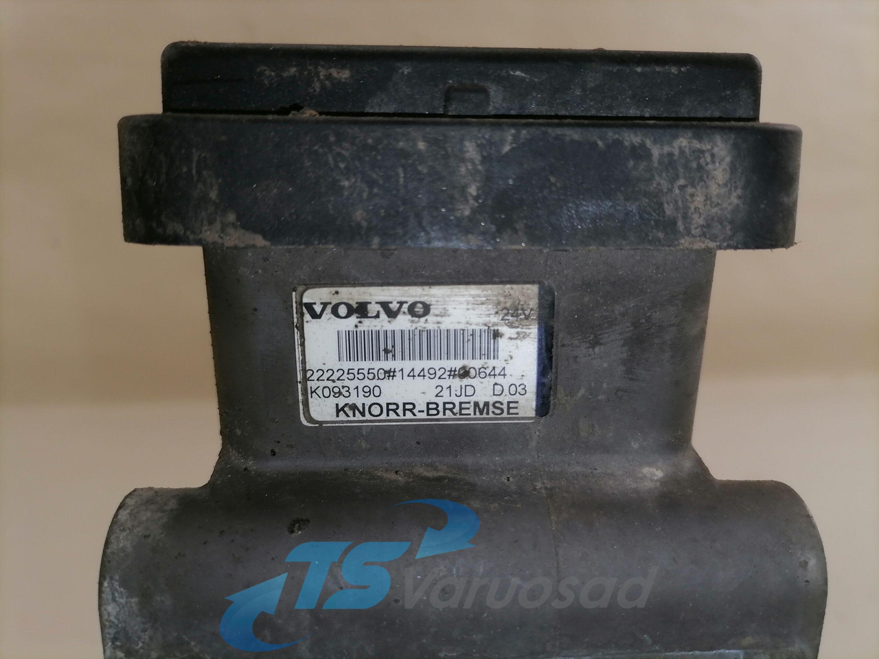 Volvo EBS brake valve 22225550 - Bremžu vārsts - Kravas automašīna: foto 3 Volvo EBS brake valve 22225550 - Bremžu vārsts - Kravas automašīna: foto 3