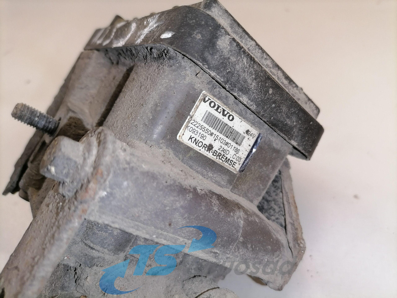 Volvo EBS brake valve 22225550 - Bremžu vārsts - Kravas automašīna: foto 2 Volvo EBS brake valve 22225550 - Bremžu vārsts - Kravas automašīna: foto 2