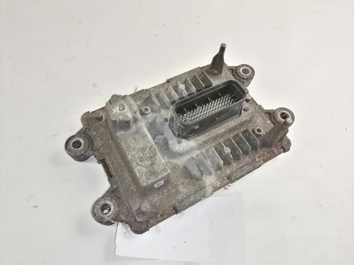 Volvo Ecu ADBlue 21870075 - Elektroniskais vadības bloks (ECU) - Kravas automašīna: foto 2 Volvo Ecu ADBlue 21870075 - Elektroniskais vadības bloks (ECU) - Kravas automašīna: foto 2