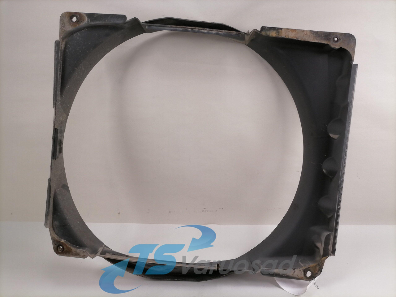 Volvo Fan shroud 20733428 - Radiators - Kravas automašīna: foto 3 Volvo Fan shroud 20733428 - Radiators - Kravas automašīna: foto 3