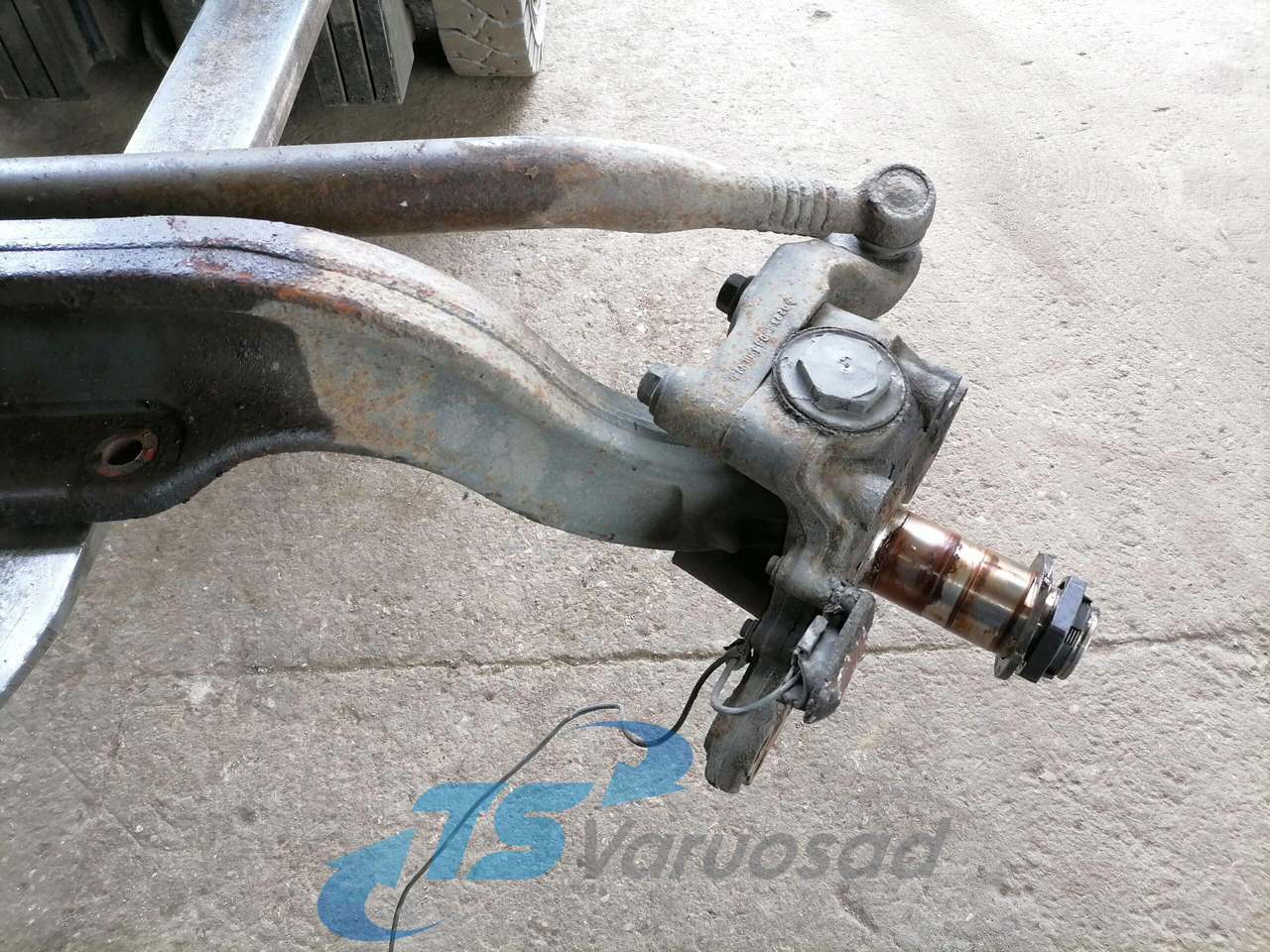Volvo First axel housing 1026668 - Priekšējā ass - Kravas automašīna: foto 3 Volvo First axel housing 1026668 - Priekšējā ass - Kravas automašīna: foto 3
