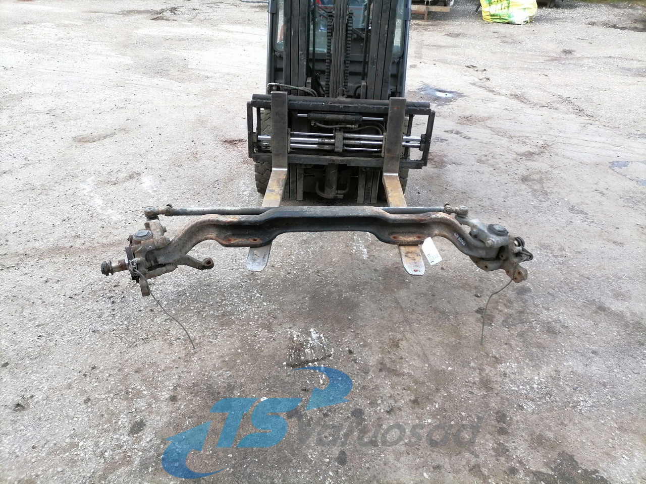 Volvo First axel housing 20581073 - Priekšējā ass - Kravas automašīna: foto 1 Volvo First axel housing 20581073 - Priekšējā ass - Kravas automašīna: foto 1