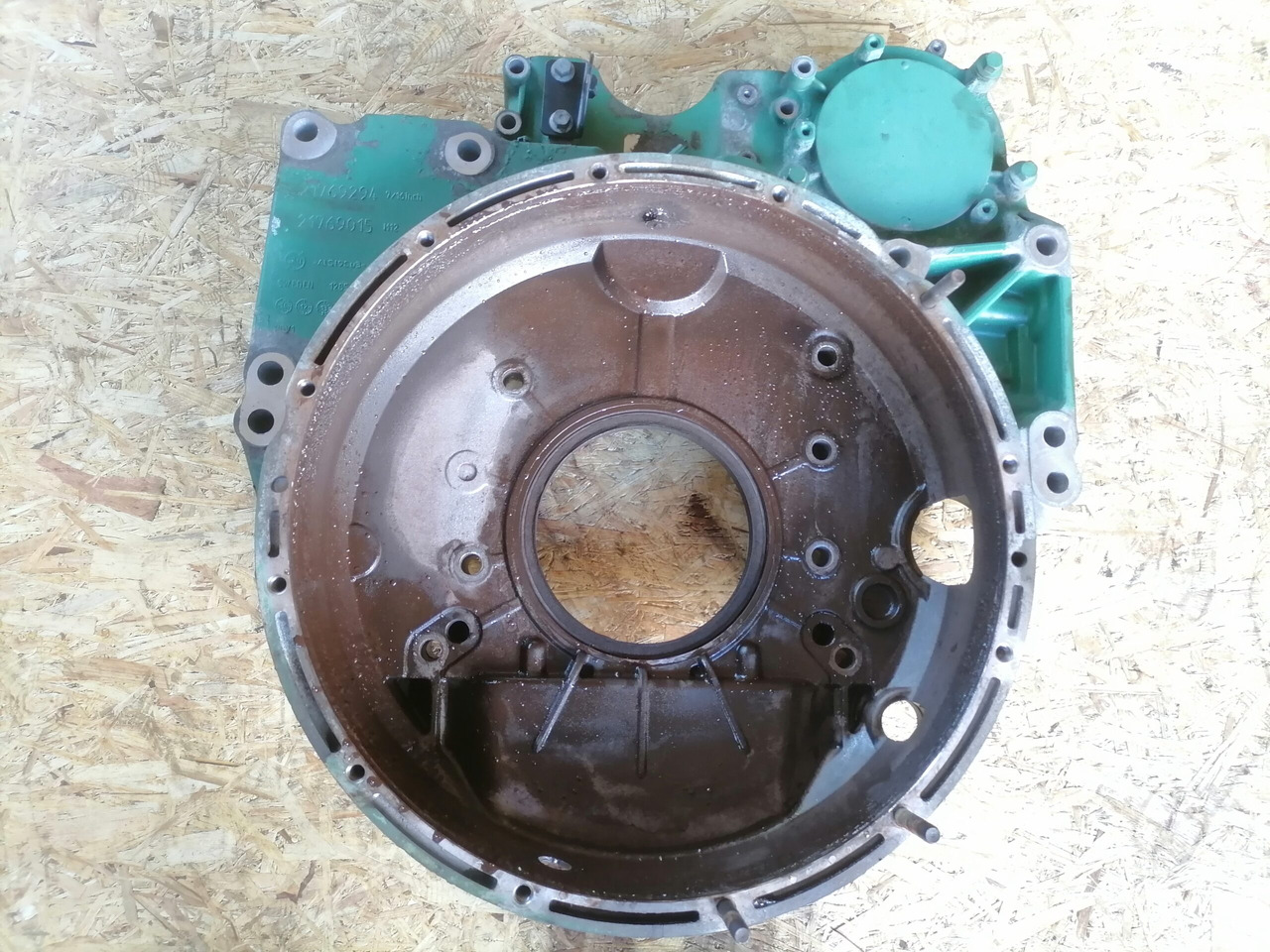Volvo Flywheel housing 21769015 - Spararats - Kravas automašīna: foto 2 Volvo Flywheel housing 21769015 - Spararats - Kravas automašīna: foto 2