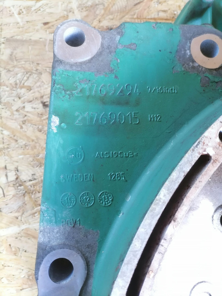 Volvo Flywheel housing 21769015 - Spararats - Kravas automašīna: foto 5 Volvo Flywheel housing 21769015 - Spararats - Kravas automašīna: foto 5