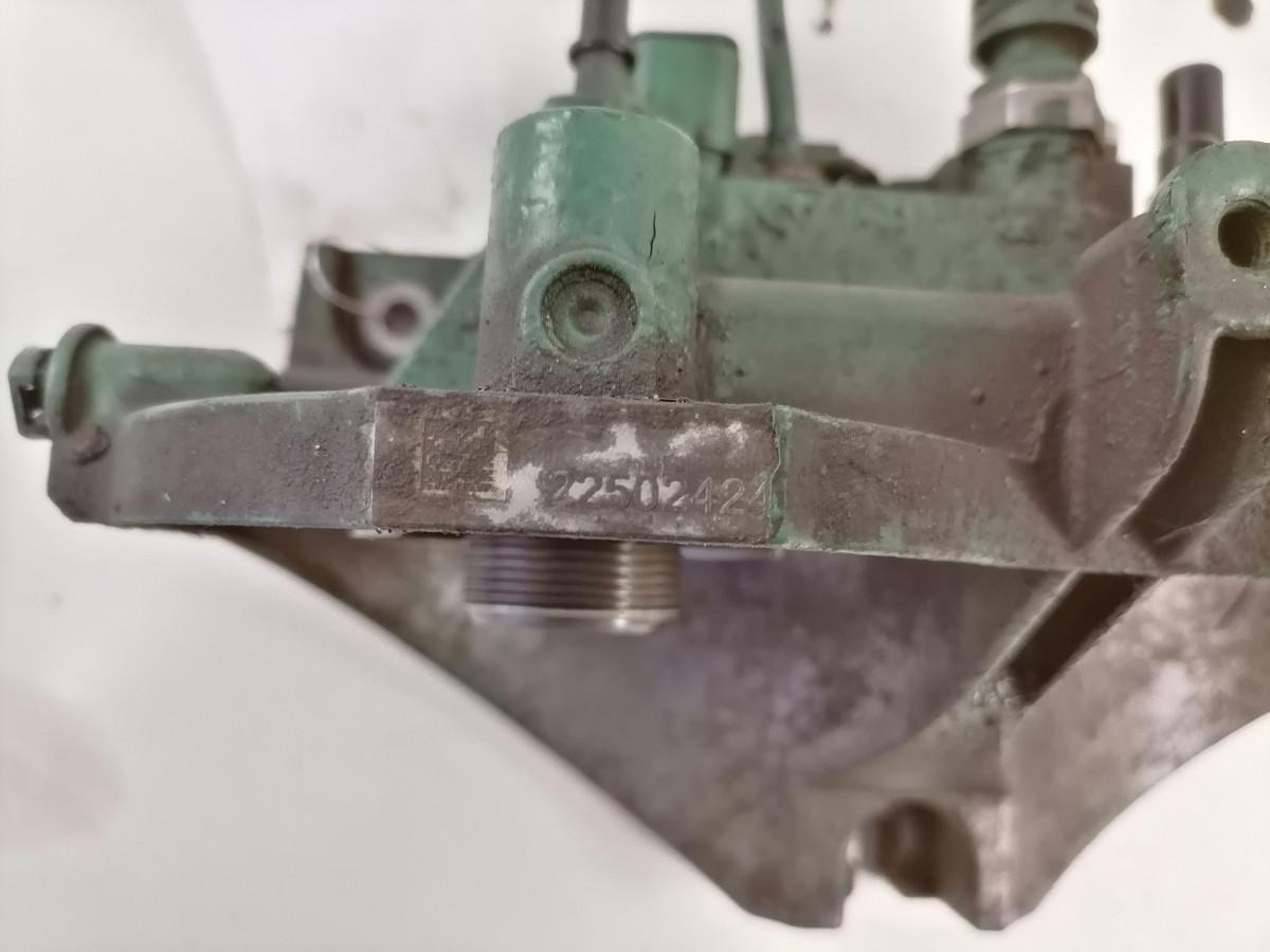 Volvo Fuel filter unit 22502424 - Degvielas filtrs - Kravas automašīna: foto 4 Volvo Fuel filter unit 22502424 - Degvielas filtrs - Kravas automašīna: foto 4