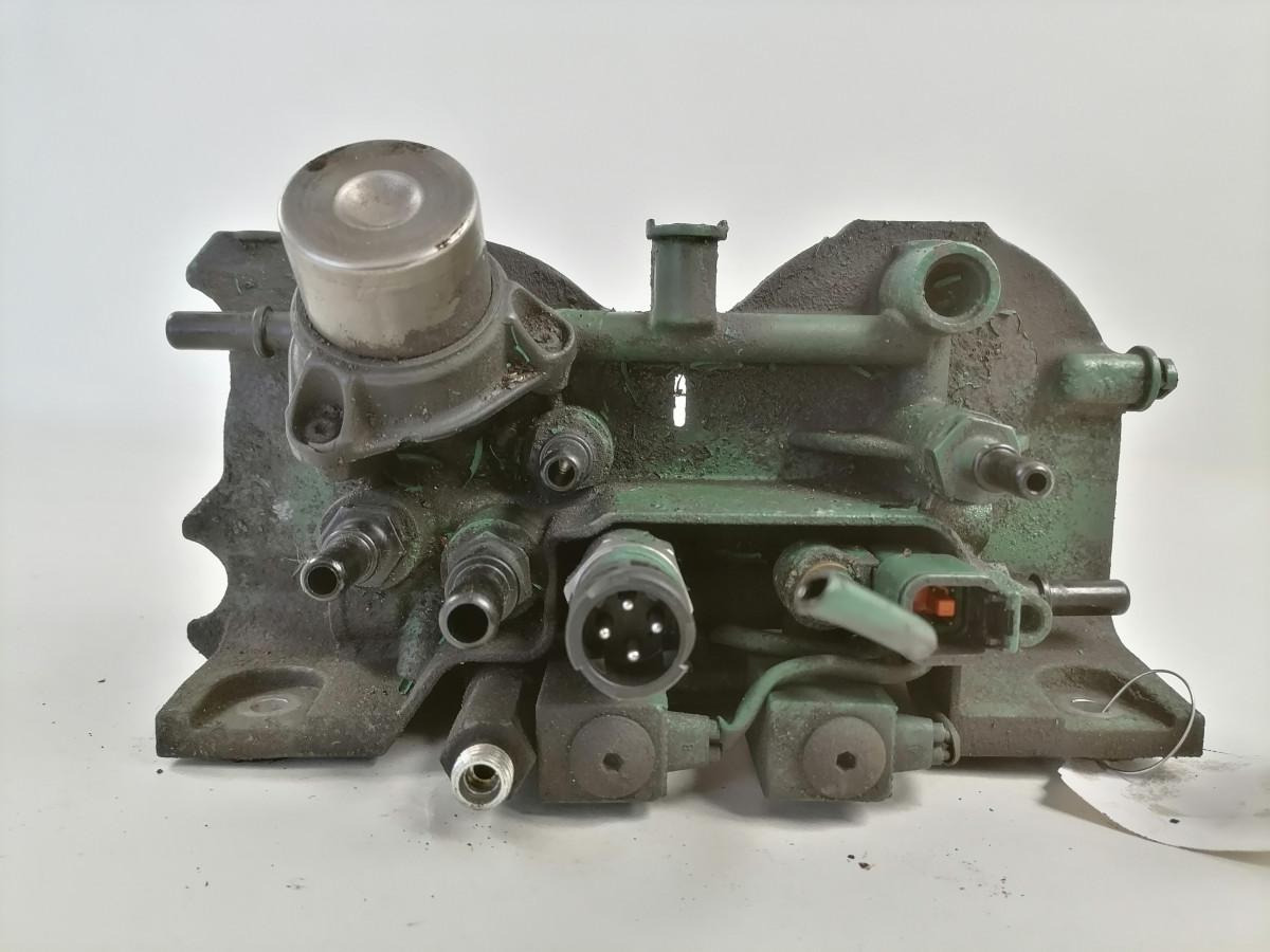 Volvo Fuel filter unit 22502424 - Degvielas filtrs - Kravas automašīna: foto 5 Volvo Fuel filter unit 22502424 - Degvielas filtrs - Kravas automašīna: foto 5
