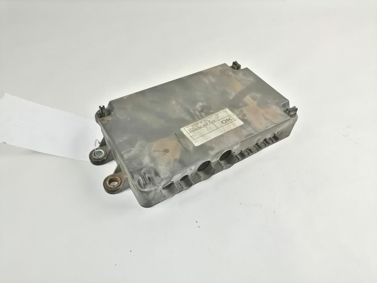 Volvo Fuse box 21728187 - Drošinātājs - Kravas automašīna: foto 4 Volvo Fuse box 21728187 - Drošinātājs - Kravas automašīna: foto 4