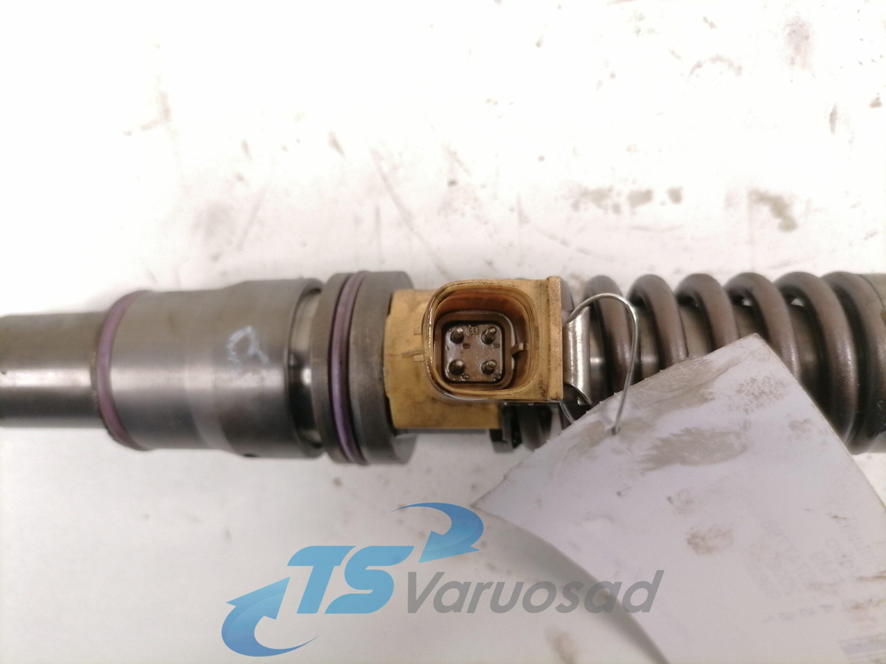 Volvo Injector 20747798 - Degvielas sūknis - Kravas automašīna: foto 2 Volvo Injector 20747798 - Degvielas sūknis - Kravas automašīna: foto 2