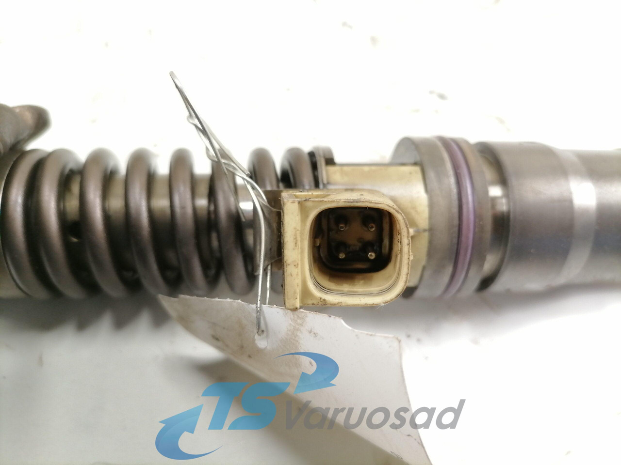 Volvo Injector 85003950 - Degvielas sūknis - Kravas automašīna: foto 2 Volvo Injector 85003950 - Degvielas sūknis - Kravas automašīna: foto 2