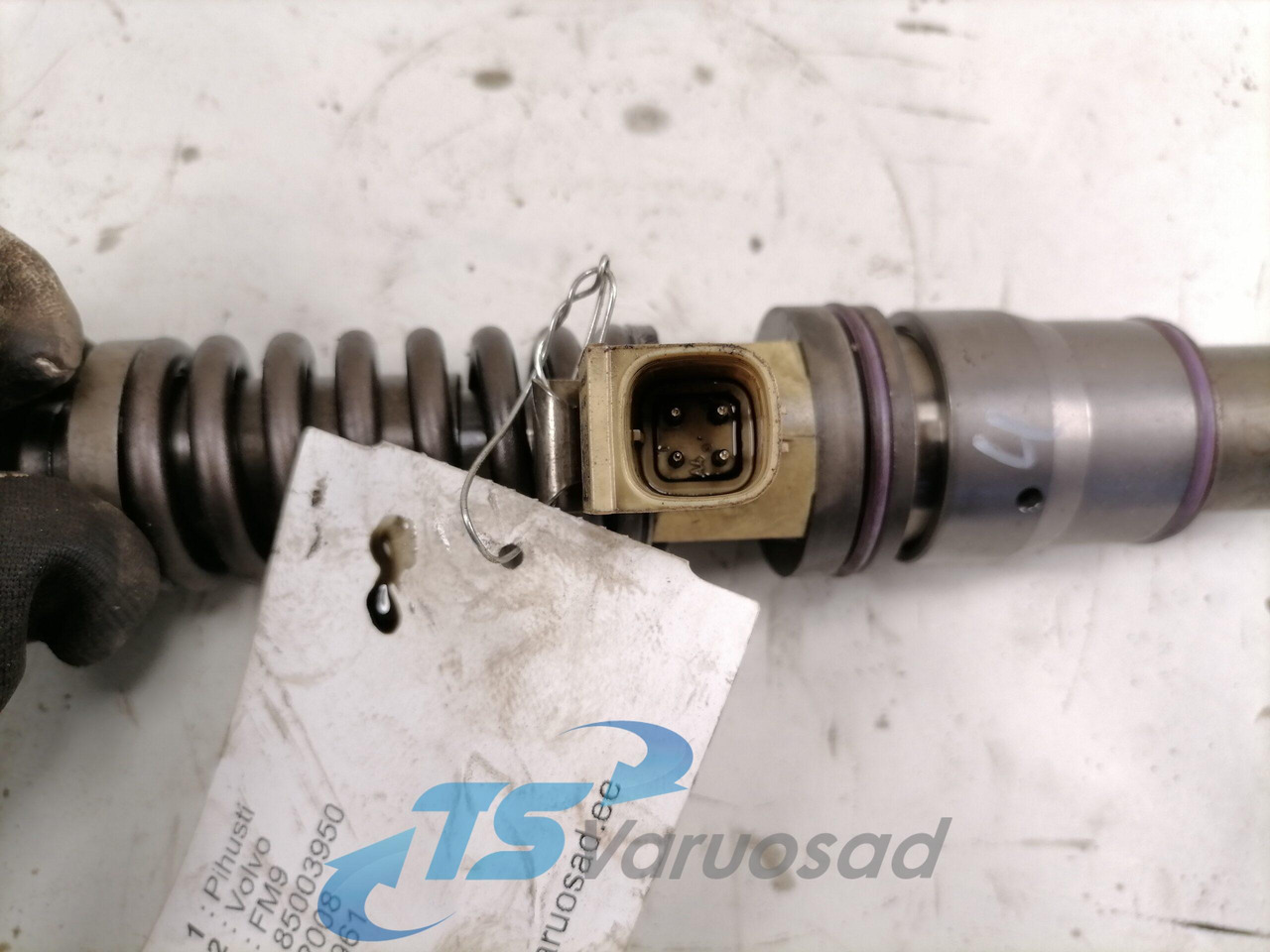 Volvo Injector 85003950 - Degvielas sūknis - Kravas automašīna: foto 3 Volvo Injector 85003950 - Degvielas sūknis - Kravas automašīna: foto 3