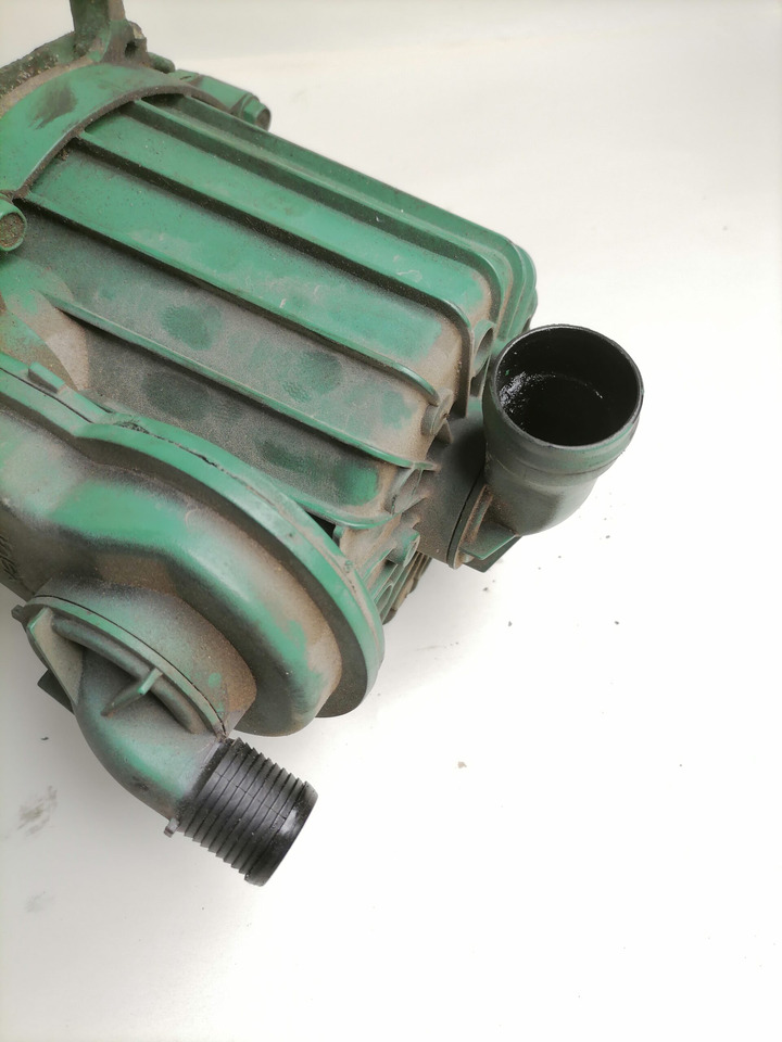 Volvo Karterituulutuse õliaurude separaator 21373007 - Karteris - Kravas automašīna: foto 5 Volvo Karterituulutuse õliaurude separaator 21373007 - Karteris - Kravas automašīna: foto 5