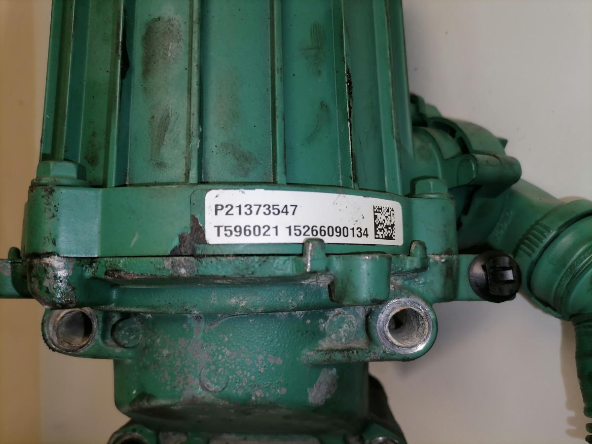 Volvo Karterituulutuse õliaurude separaator 21373547 - Karteris - Kravas automašīna: foto 4 Volvo Karterituulutuse õliaurude separaator 21373547 - Karteris - Kravas automašīna: foto 4