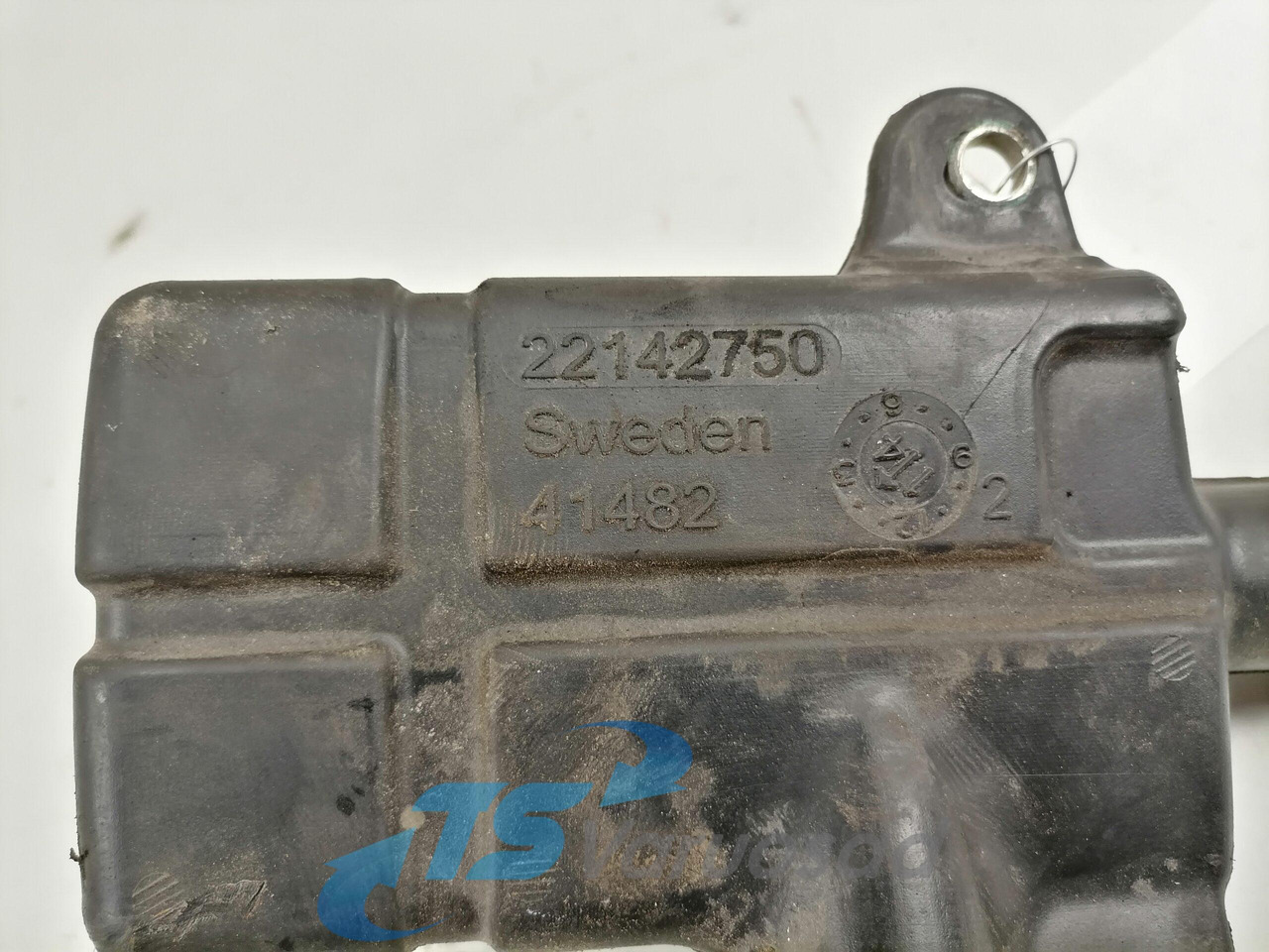 Volvo Kompressori resonaator 22142750 - Kompresors - Kravas automašīna: foto 3 Volvo Kompressori resonaator 22142750 - Kompresors - Kravas automašīna: foto 3