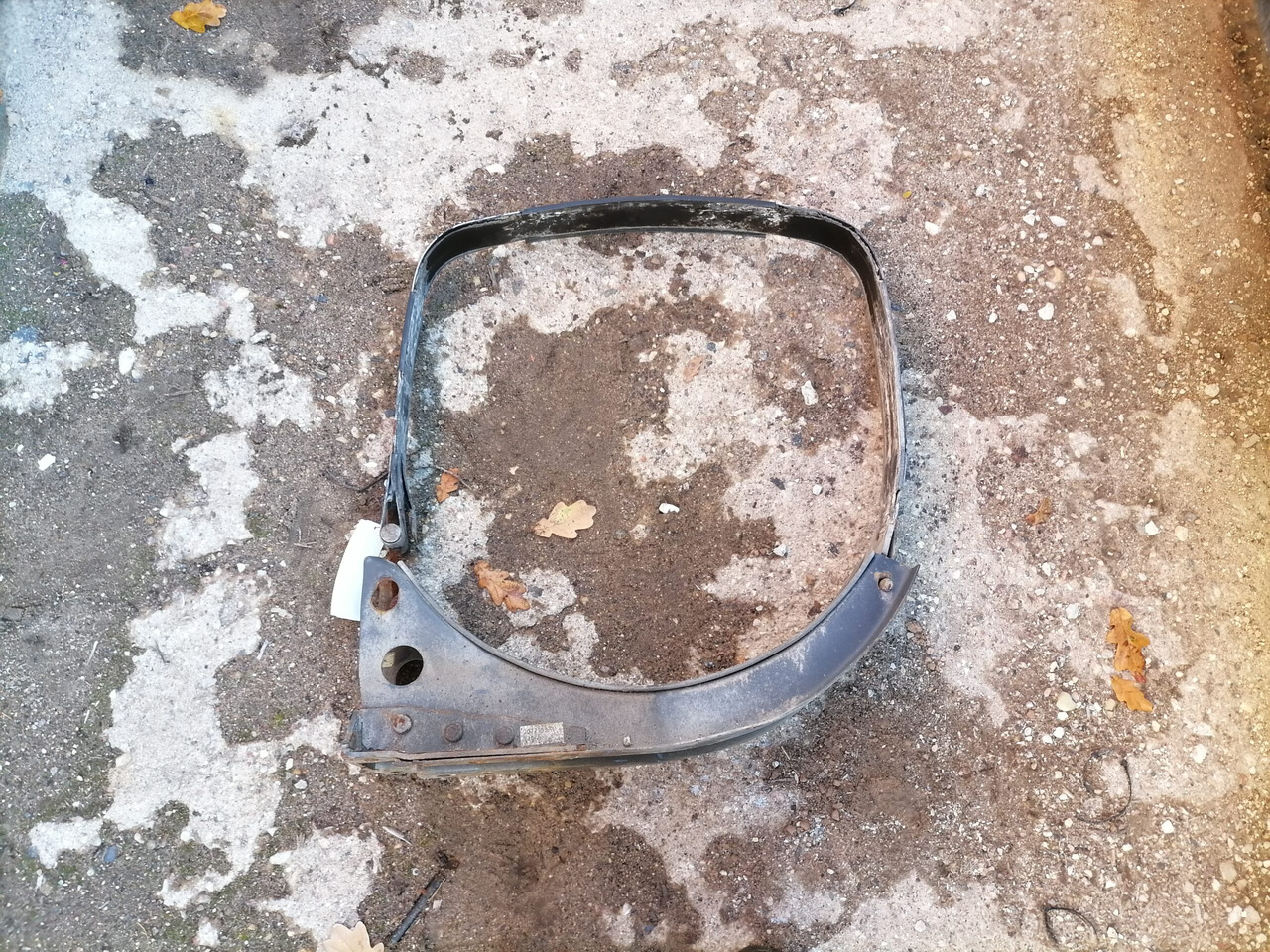 Volvo Kütusepaagi kandur, Volvo 20721537 - Degvielas tvertne - Kravas automašīna: foto 1 Volvo Kütusepaagi kandur, Volvo 20721537 - Degvielas tvertne - Kravas automašīna: foto 1
