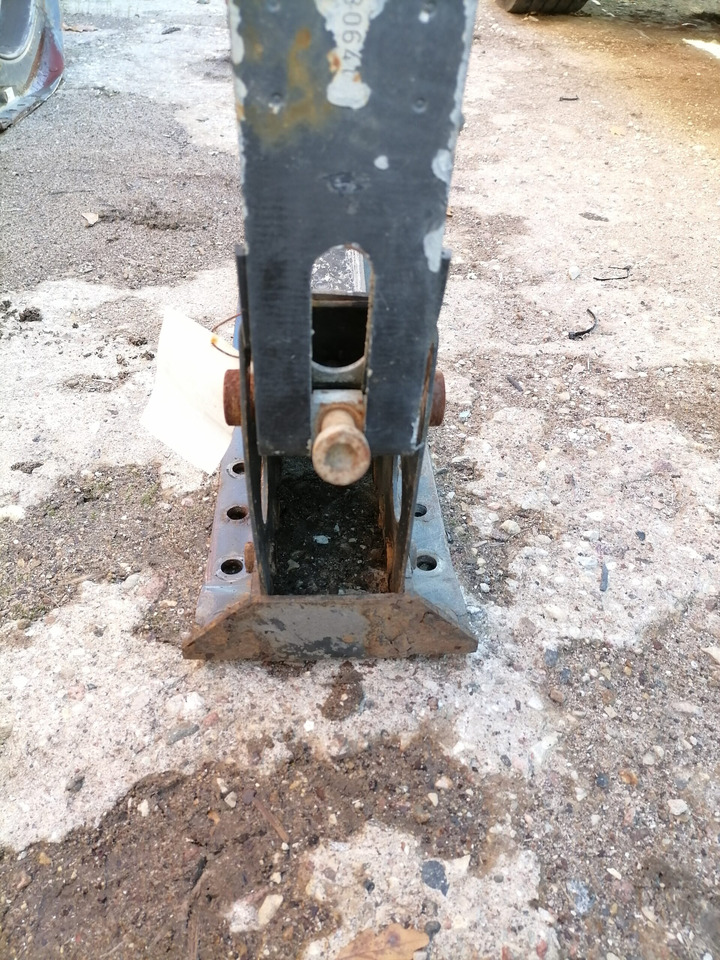 Volvo Kütusepaagi kandur, Volvo 20721537 - Degvielas tvertne - Kravas automašīna: foto 3 Volvo Kütusepaagi kandur, Volvo 20721537 - Degvielas tvertne - Kravas automašīna: foto 3
