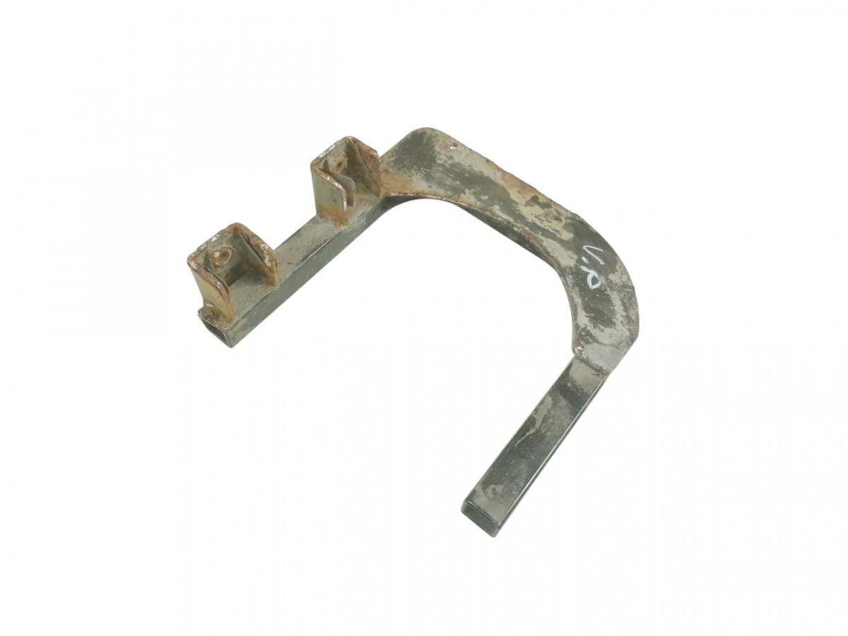 Volvo Mudguard bracket 82158062 - Universāla rezerves daļa - Kravas automašīna: foto 1 Volvo Mudguard bracket 82158062 - Universāla rezerves daļa - Kravas automašīna: foto 1