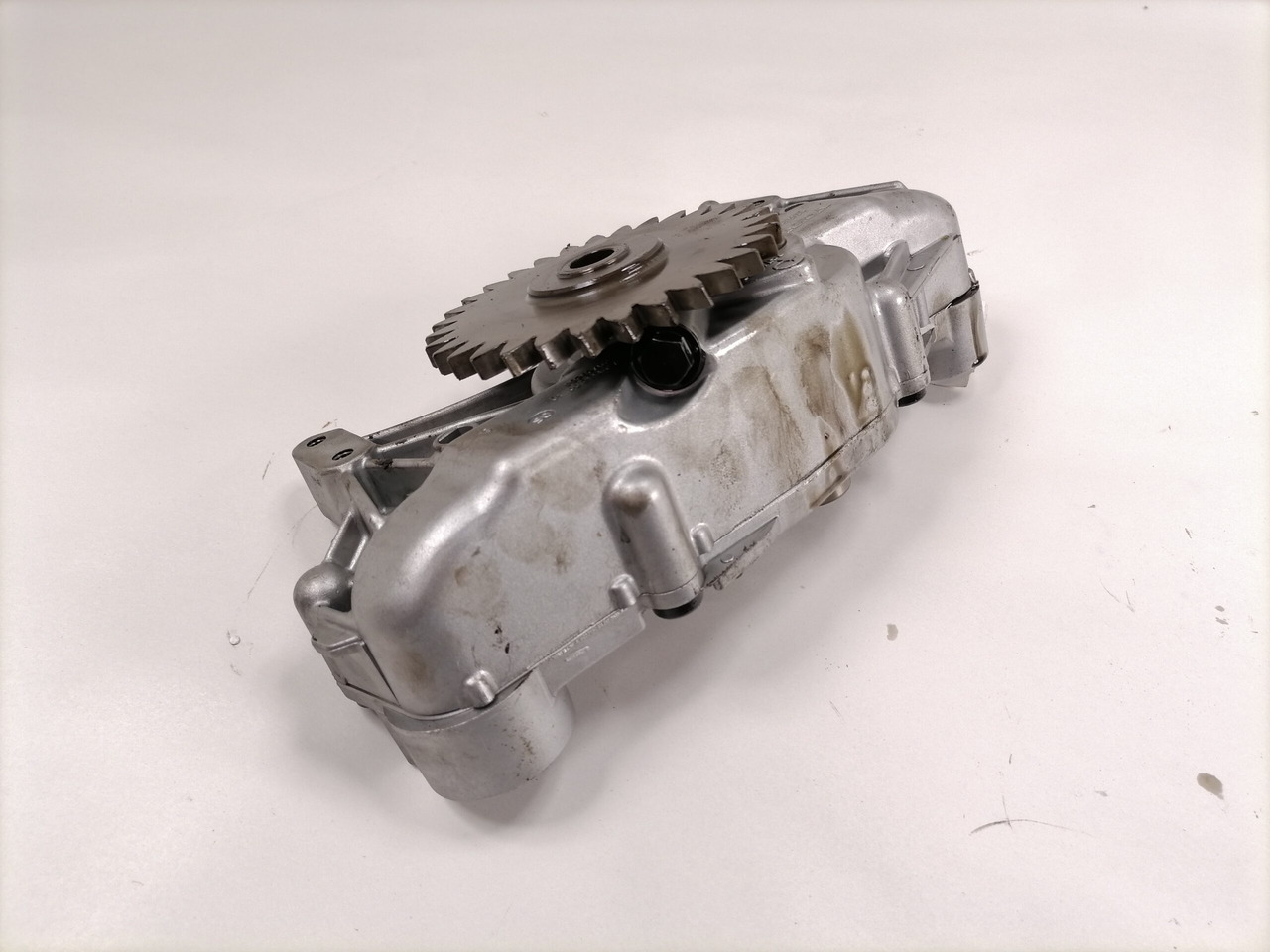 Volvo Oil pump 20498516 - Eļļas sūknis - Kravas automašīna: foto 4 Volvo Oil pump 20498516 - Eļļas sūknis - Kravas automašīna: foto 4