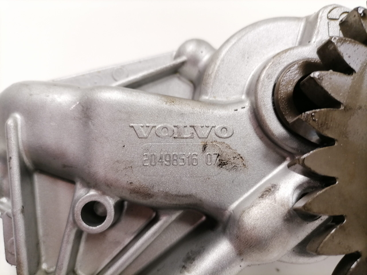 Volvo Oil pump 20498516 - Eļļas sūknis - Kravas automašīna: foto 2 Volvo Oil pump 20498516 - Eļļas sūknis - Kravas automašīna: foto 2