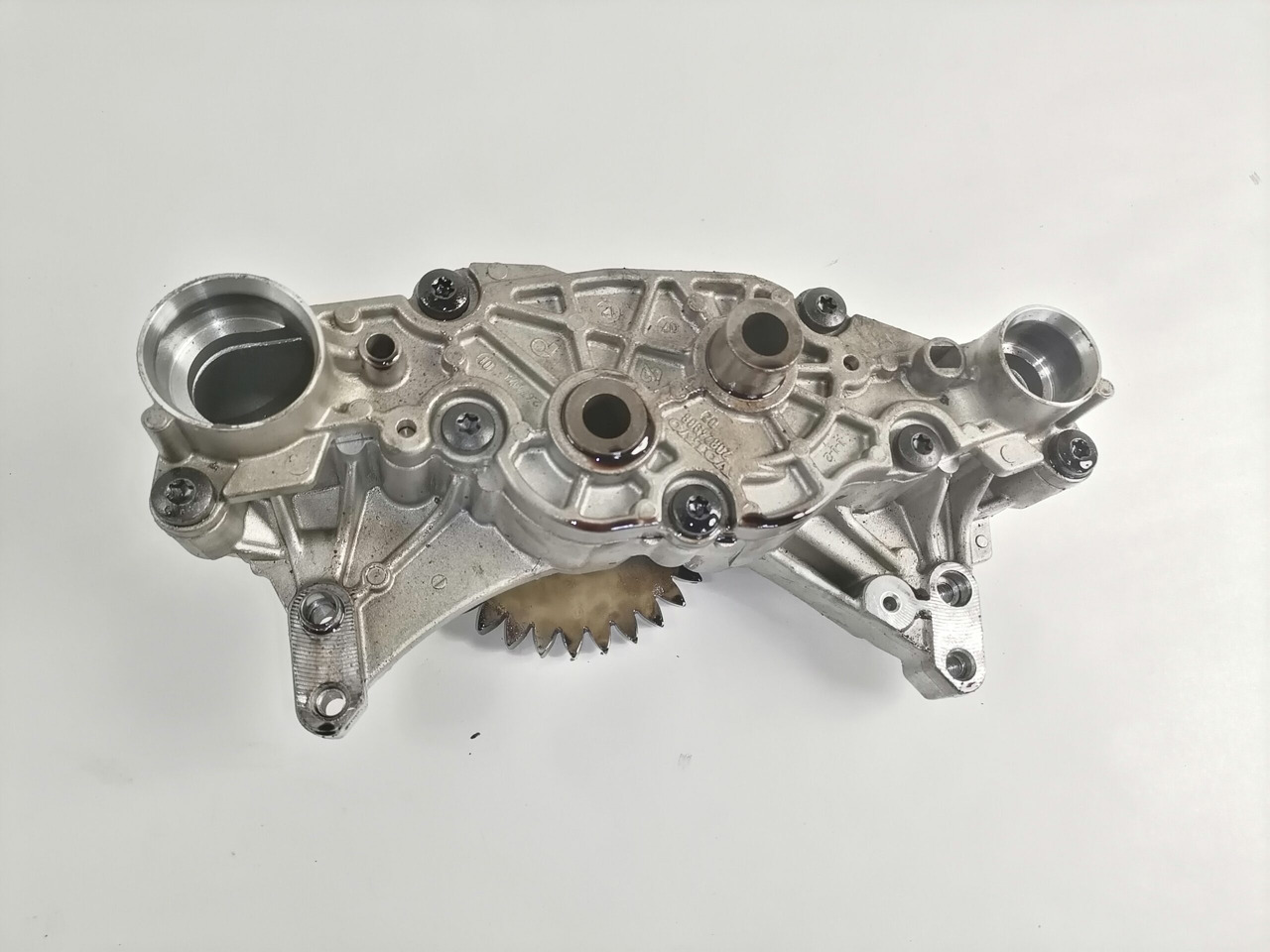Volvo Oil pump 20498516 - Eļļas sūknis - Kravas automašīna: foto 4 Volvo Oil pump 20498516 - Eļļas sūknis - Kravas automašīna: foto 4