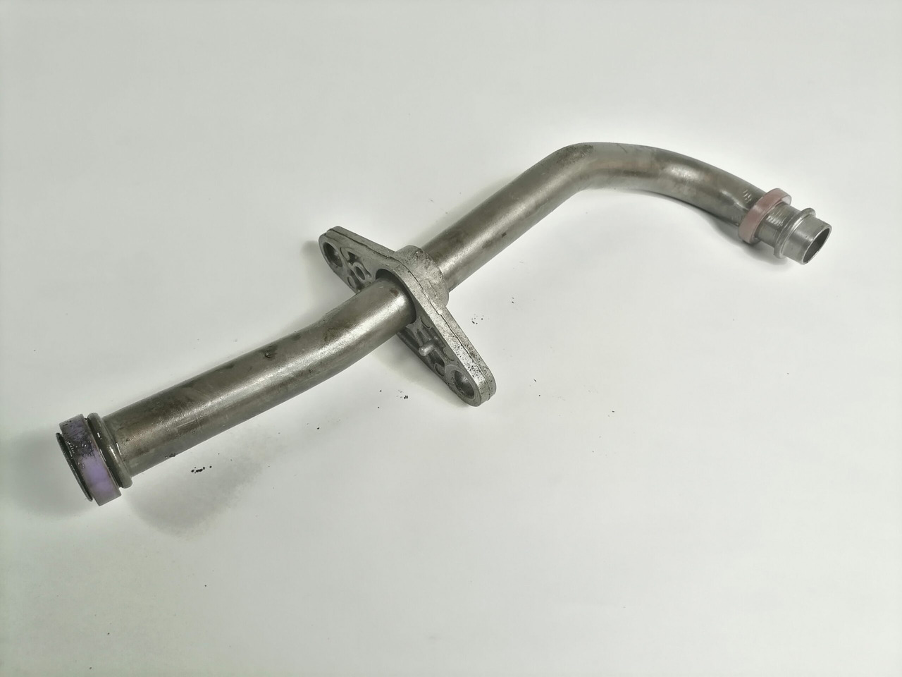 Volvo Oil pump pipe 20501240 - Eļļas sūknis - Kravas automašīna: foto 1 Volvo Oil pump pipe 20501240 - Eļļas sūknis - Kravas automašīna: foto 1
