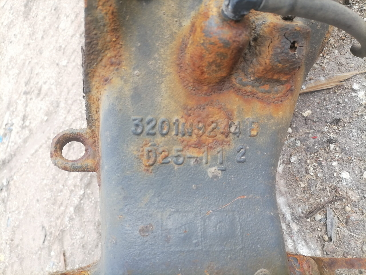 Volvo Rear axel housing 3201N9244B - Asis un rezerves daļas - Kravas automašīna: foto 3 Volvo Rear axel housing 3201N9244B - Asis un rezerves daļas - Kravas automašīna: foto 3