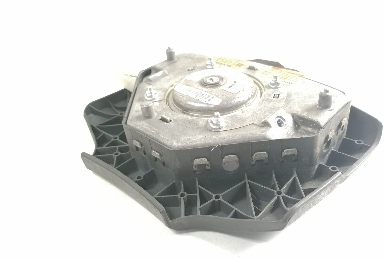 Volvo Rooli keskmine kate / airbag 20360939 - Stūres iekārta - Kravas automašīna: foto 2 Volvo Rooli keskmine kate / airbag 20360939 - Stūres iekārta - Kravas automašīna: foto 2